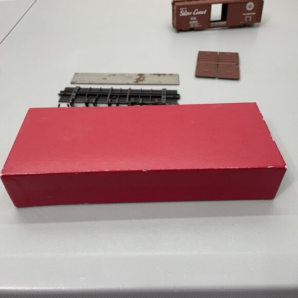 Vintage HO Branchline Seaboard SAL Silver Comet 40’ Boxcar 24863 Train Car Kit - Picture 14 of 16